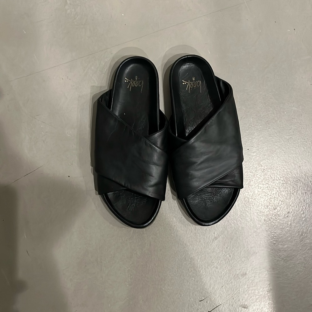BEEK Kea Slide size 8